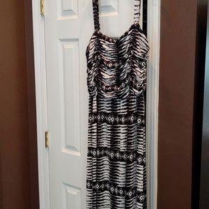 LB blk/wht  Jersey maxi 18/20 NWOT